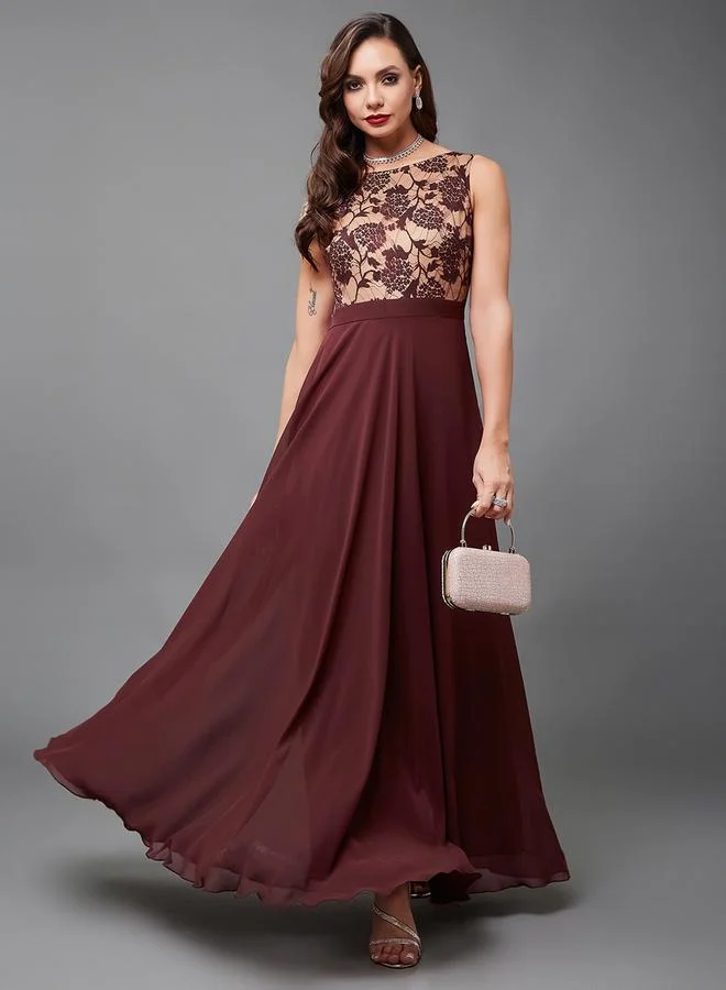 مس تشايس فستان طويل بلا أكمام بورغندي